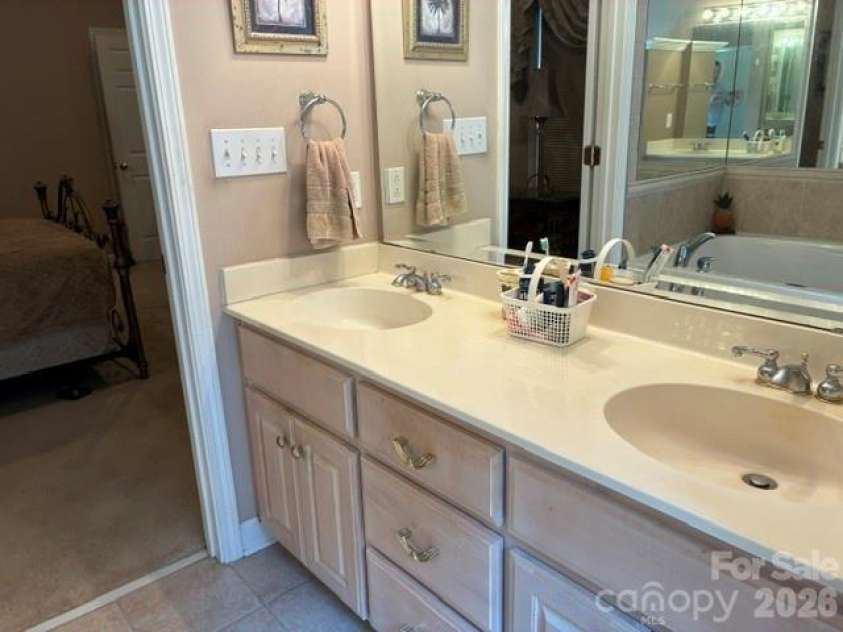 4501 Highway 5 Highway, Rock Hill, SC 29732.  MLS# CAR4409574, YatesRealty ID 40711. 