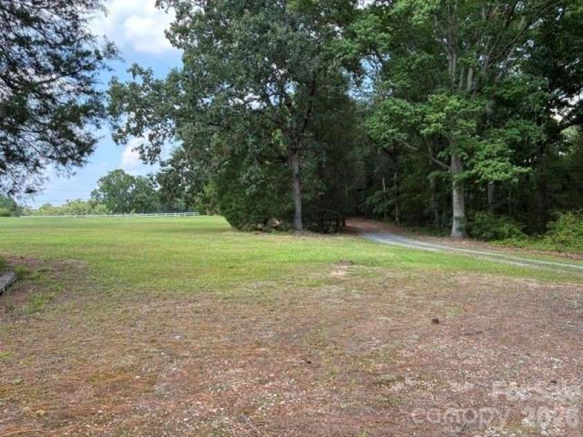 4501 Highway 5 Highway, Rock Hill, SC 29732.  MLS# CAR4409574, YatesRealty ID 40711. 