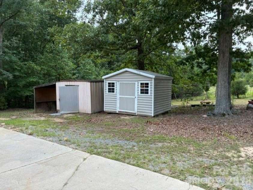 4501 Highway 5 Highway, Rock Hill, SC 29732.  MLS# CAR4409574, YatesRealty ID 40711. 