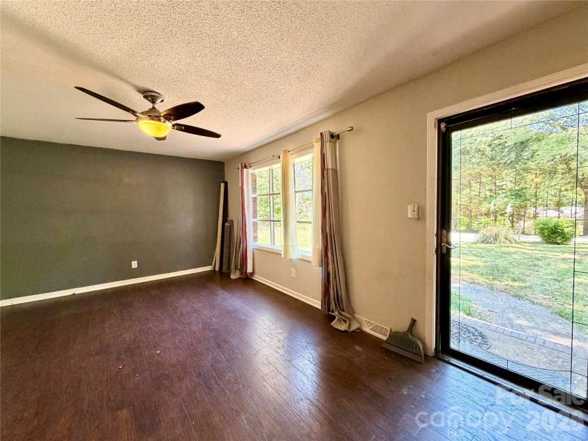 127 Sequoia Drive, Gastonia, NC 28052.  MLS# CAR4376659, YatesRealty ID 40712. 