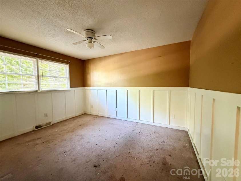 127 Sequoia Drive, Gastonia, NC 28052.  MLS# CAR4376659, YatesRealty ID 40712. 