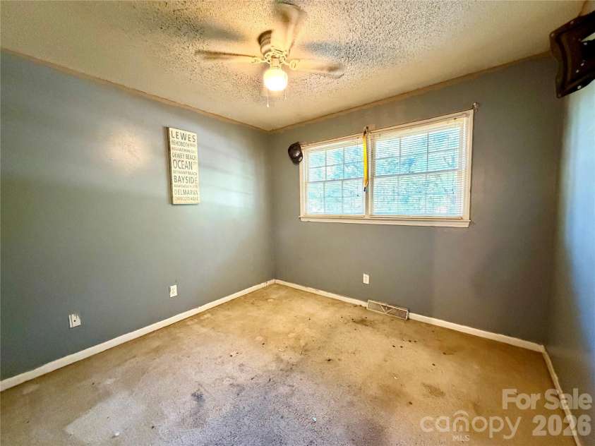 127 Sequoia Drive, Gastonia, NC 28052.  MLS# CAR4376659, YatesRealty ID 40712. 