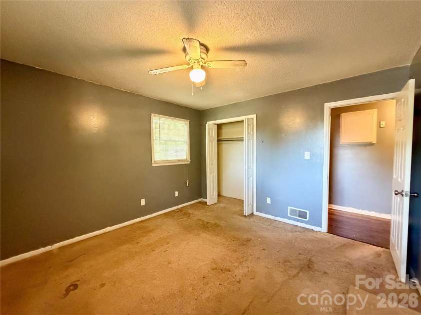 127 Sequoia Drive, Gastonia, NC 28052.  MLS# CAR4376659, YatesRealty ID 40712. 