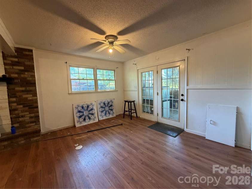 127 Sequoia Drive, Gastonia, NC 28052.  MLS# CAR4376659, YatesRealty ID 40712. 