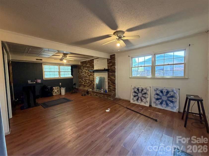 127 Sequoia Drive, Gastonia, NC 28052.  MLS# CAR4376659, YatesRealty ID 40712. 