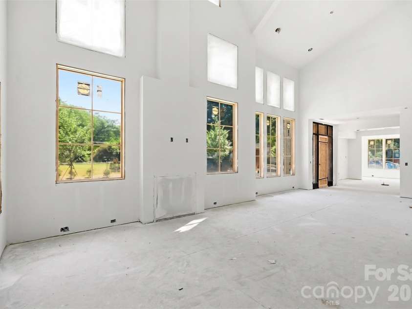 1628 Ferncliff Road, Charlotte, NC 28211.  MLS# CAR4404934, YatesRealty ID 40714. 
