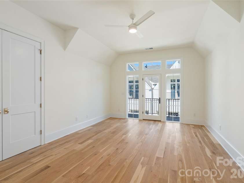 1628 Ferncliff Road, Charlotte, NC 28211.  MLS# CAR4404934, YatesRealty ID 40714. 