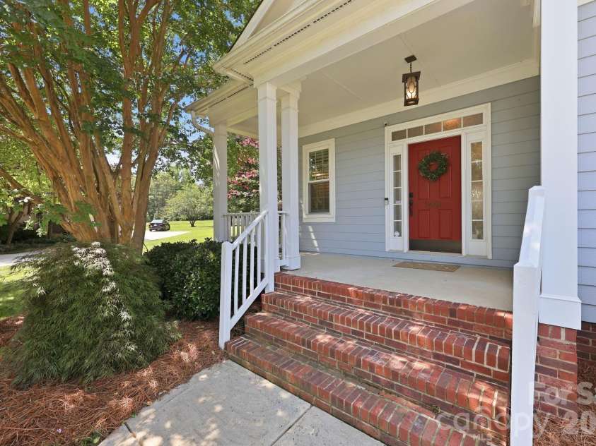 5601 Underwood Avenue, Charlotte, NC 28213.  MLS# CAR4404689, YatesRealty ID 40715. 