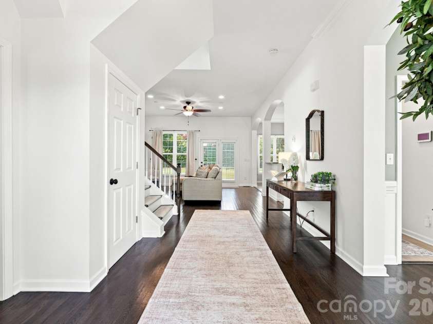 5601 Underwood Avenue, Charlotte, NC 28213.  MLS# CAR4404689, YatesRealty ID 40715. 