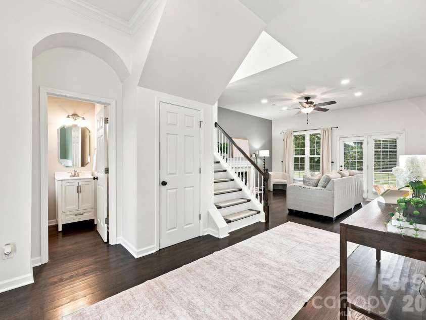 5601 Underwood Avenue, Charlotte, NC 28213.  MLS# CAR4404689, YatesRealty ID 40715. 