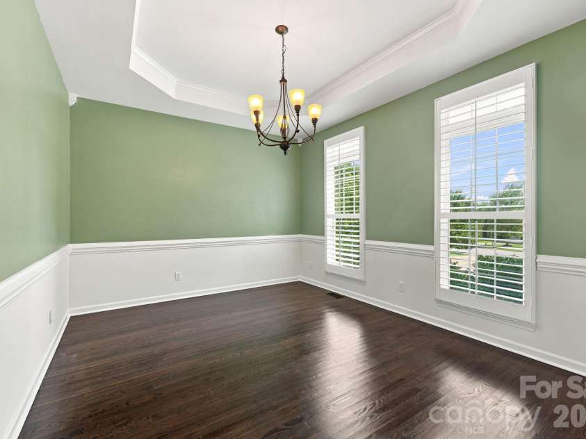 5601 Underwood Avenue, Charlotte, NC 28213.  MLS# CAR4404689, YatesRealty ID 40715. 