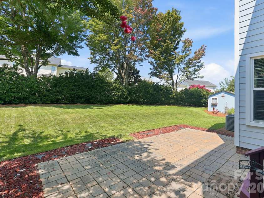 5601 Underwood Avenue, Charlotte, NC 28213.  MLS# CAR4404689, YatesRealty ID 40715. 