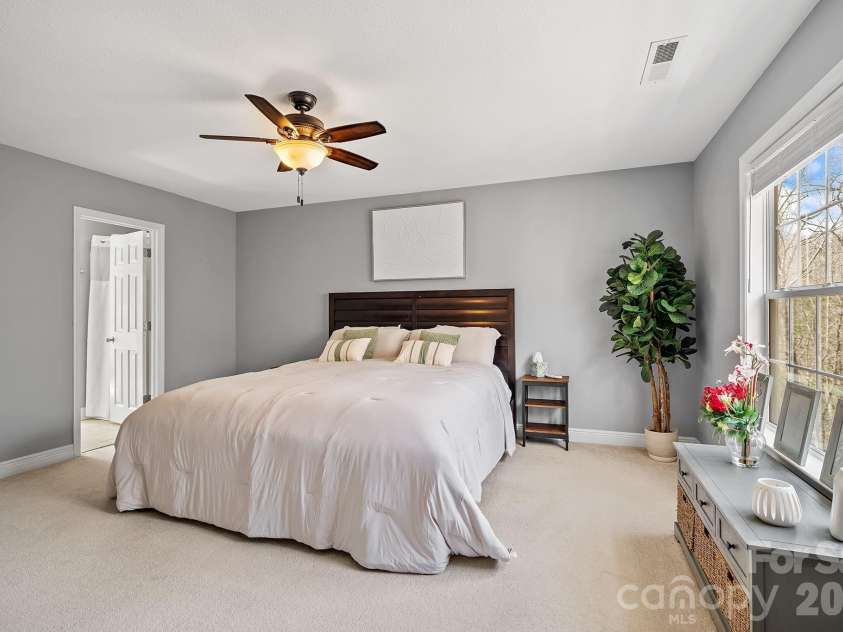 36 Ivy Cove Road, Fairview, NC 28730.  MLS# CAR4407514, YatesRealty ID 40716. 