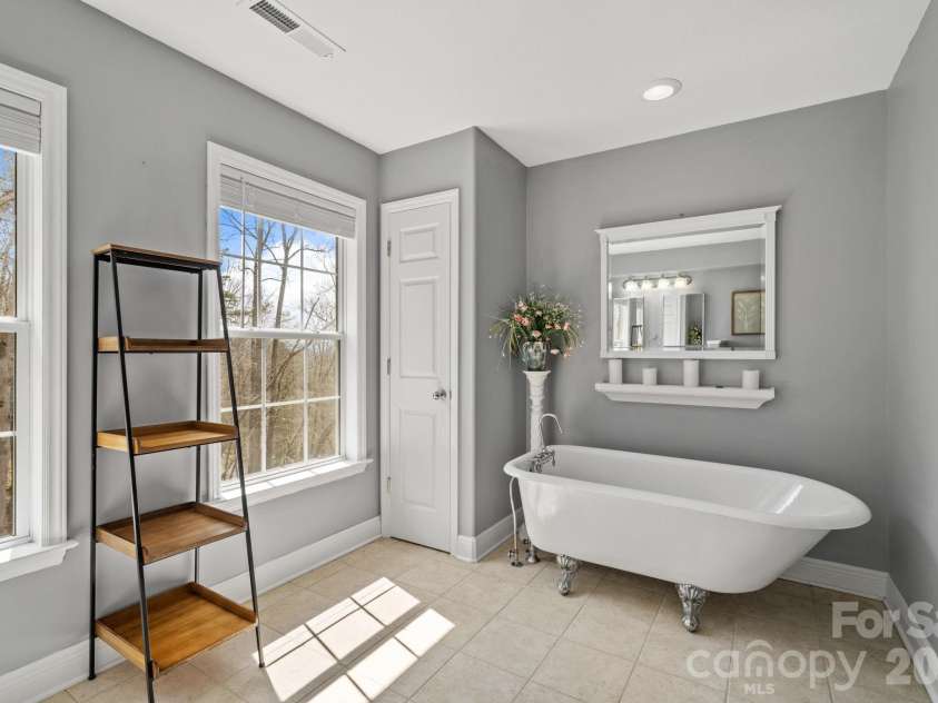 36 Ivy Cove Road, Fairview, NC 28730.  MLS# CAR4407514, YatesRealty ID 40716. 