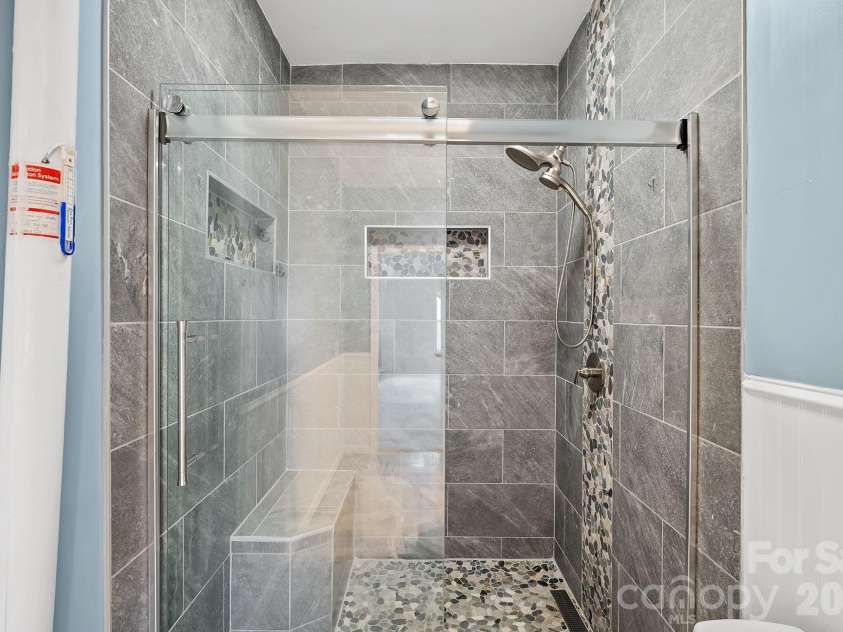 36 Ivy Cove Road, Fairview, NC 28730.  MLS# CAR4407514, YatesRealty ID 40716. 