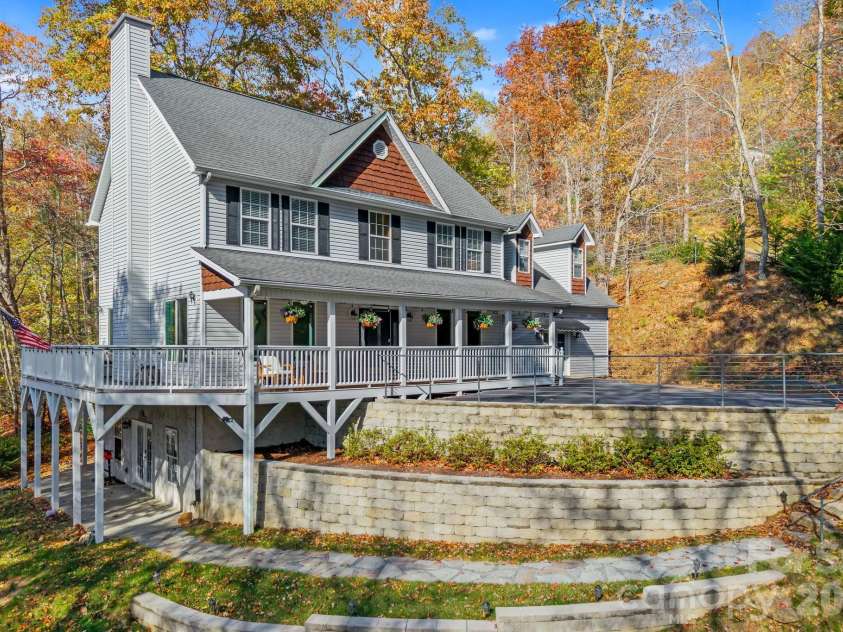 36 Ivy Cove Road, Fairview, NC 28730.  MLS# CAR4407514, YatesRealty ID 40716. 