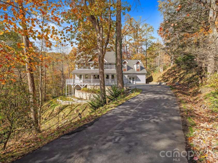 36 Ivy Cove Road, Fairview, NC 28730.  MLS# CAR4407514, YatesRealty ID 40716. 
