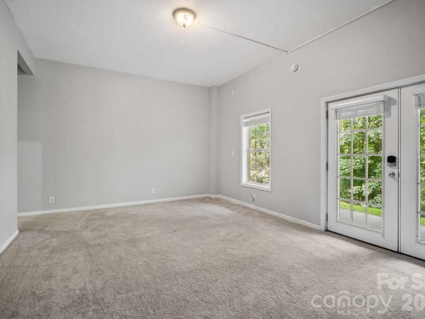 36 Ivy Cove Road, Fairview, NC 28730.  MLS# CAR4407514, YatesRealty ID 40716. 