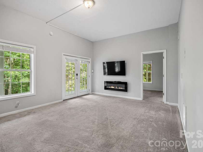 36 Ivy Cove Road, Fairview, NC 28730.  MLS# CAR4407514, YatesRealty ID 40716. 