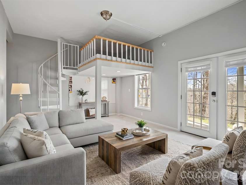 36 Ivy Cove Road, Fairview, NC 28730.  MLS# CAR4407514, YatesRealty ID 40716. Virtually Staged