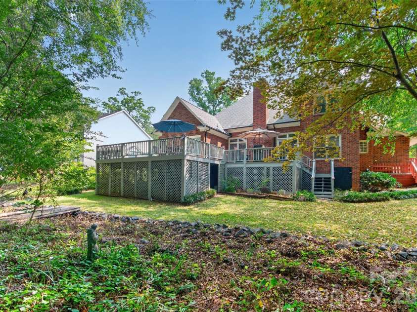 5301 Woodridge Drive, Monroe, NC 28110.  MLS# CAR4408732, YatesRealty ID 40718. 