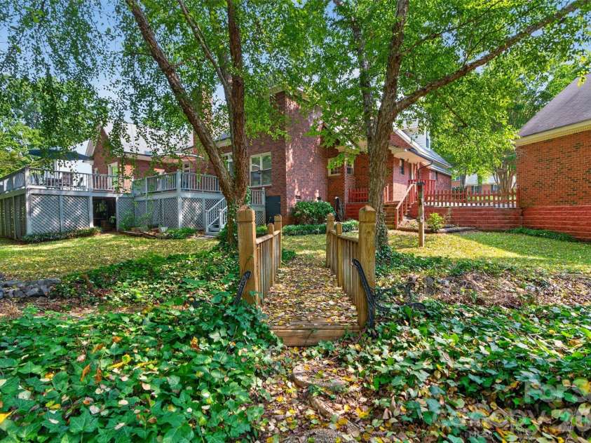 5301 Woodridge Drive, Monroe, NC 28110.  MLS# CAR4408732, YatesRealty ID 40718. 