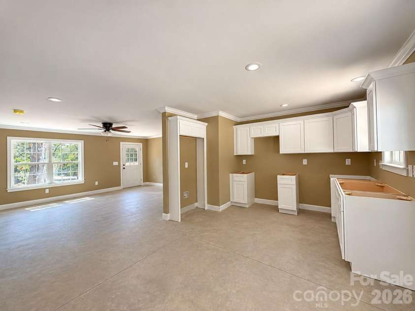 267 Monroe Highway, Lancaster, SC 29720.  MLS# CAR4409396, YatesRealty ID 40719. 