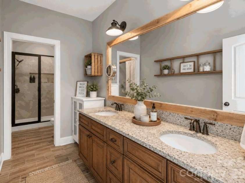 2324 Old Camden Road, Monroe, NC 28110.  MLS# CAR4398525, YatesRealty ID 40720. 