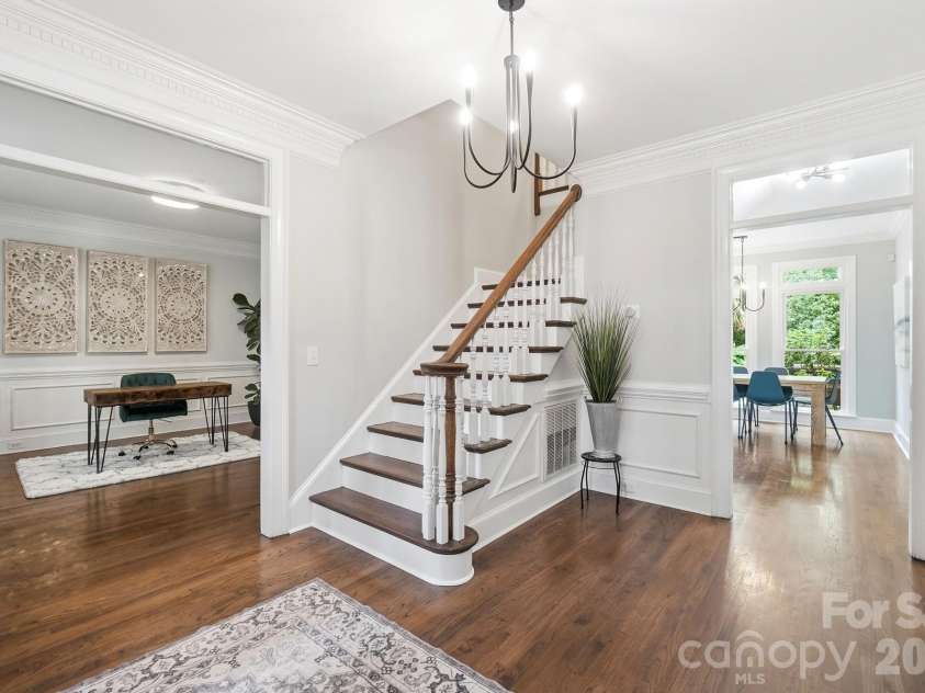 10427 Hadleigh Place, Charlotte, NC 28210.  MLS# CAR4409371, YatesRealty ID 40721. 