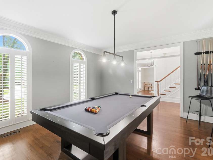 10427 Hadleigh Place, Charlotte, NC 28210.  MLS# CAR4409371, YatesRealty ID 40721. 