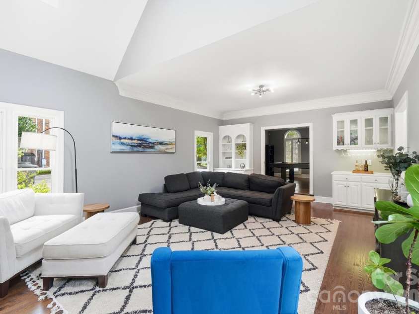 10427 Hadleigh Place, Charlotte, NC 28210.  MLS# CAR4409371, YatesRealty ID 40721. 