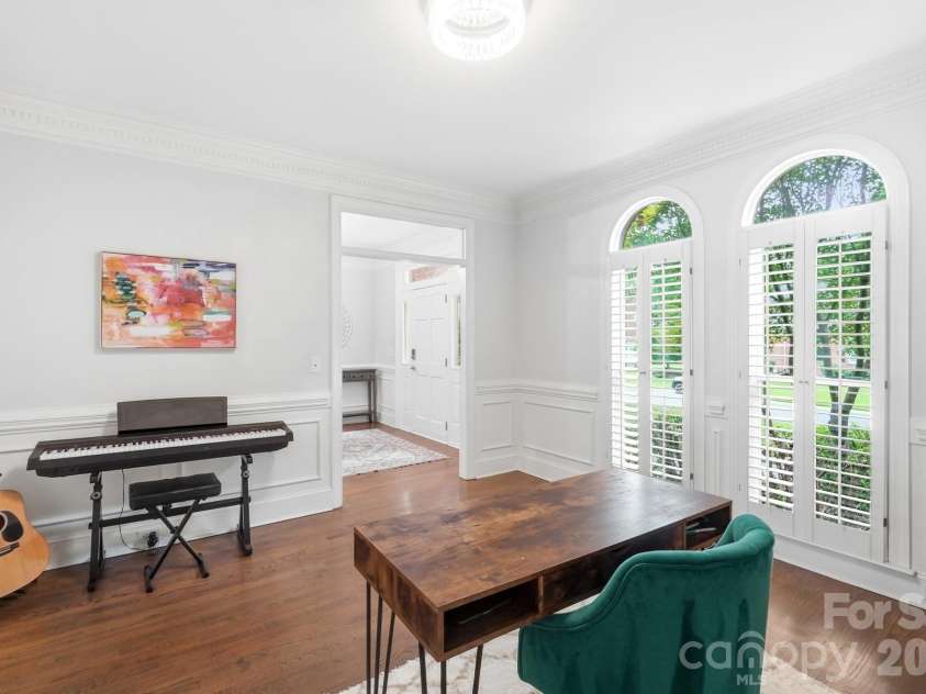 10427 Hadleigh Place, Charlotte, NC 28210.  MLS# CAR4409371, YatesRealty ID 40721. 