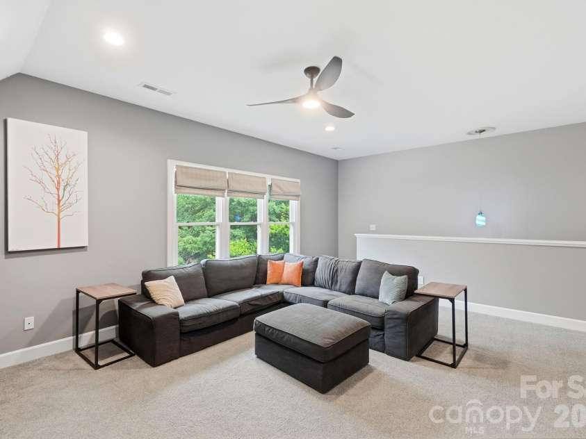 10427 Hadleigh Place, Charlotte, NC 28210.  MLS# CAR4409371, YatesRealty ID 40721. 
