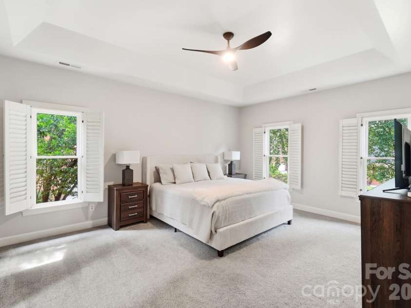 10427 Hadleigh Place, Charlotte, NC 28210.  MLS# CAR4409371, YatesRealty ID 40721. 