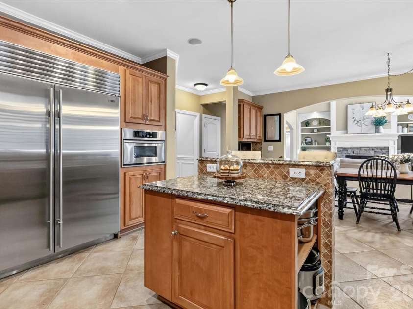 16511 Segars Lane, Huntersville, NC 28078.  MLS# CAR4409487, YatesRealty ID 40722. SubZero Fridge/Freezer