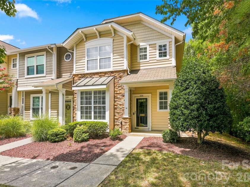 231 Dawn Mist Lane, Fort Mill, SC 29708.  MLS# CAR4409273, YatesRealty ID 40725. 