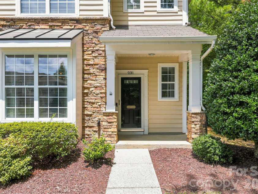 231 Dawn Mist Lane, Fort Mill, SC 29708.  MLS# CAR4409273, YatesRealty ID 40725. 