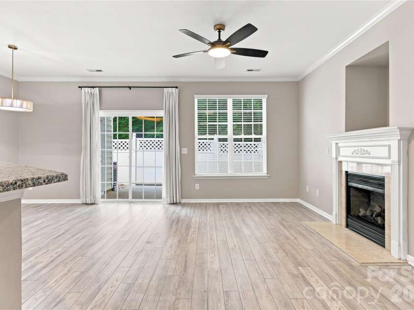 231 Dawn Mist Lane, Fort Mill, SC 29708.  MLS# CAR4409273, YatesRealty ID 40725. 