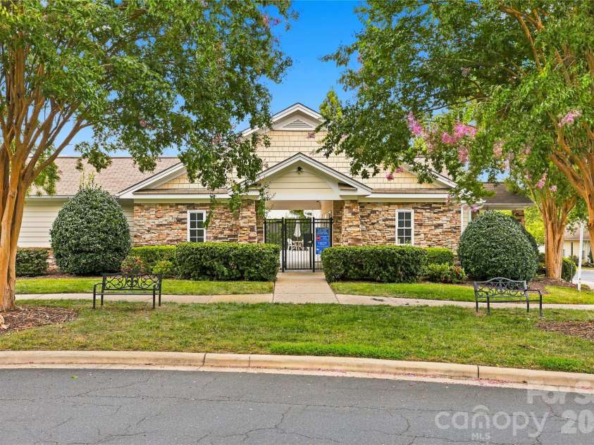 231 Dawn Mist Lane, Fort Mill, SC 29708.  MLS# CAR4409273, YatesRealty ID 40725. 