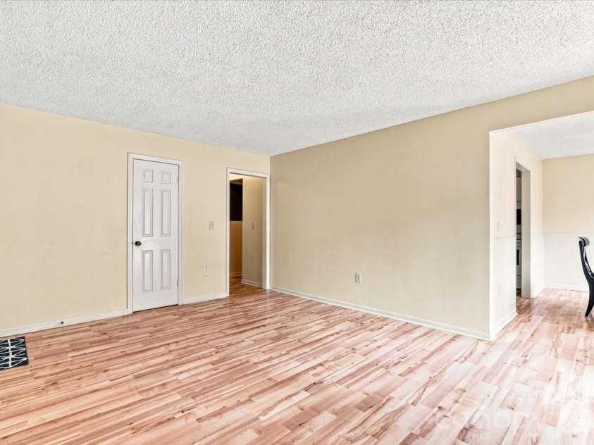 75 Nazarene Way, Waynesville, NC 28785.  MLS# CAR4409225, YatesRealty ID 40726. 