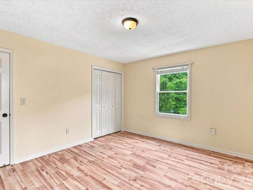 75 Nazarene Way, Waynesville, NC 28785.  MLS# CAR4409225, YatesRealty ID 40726. 