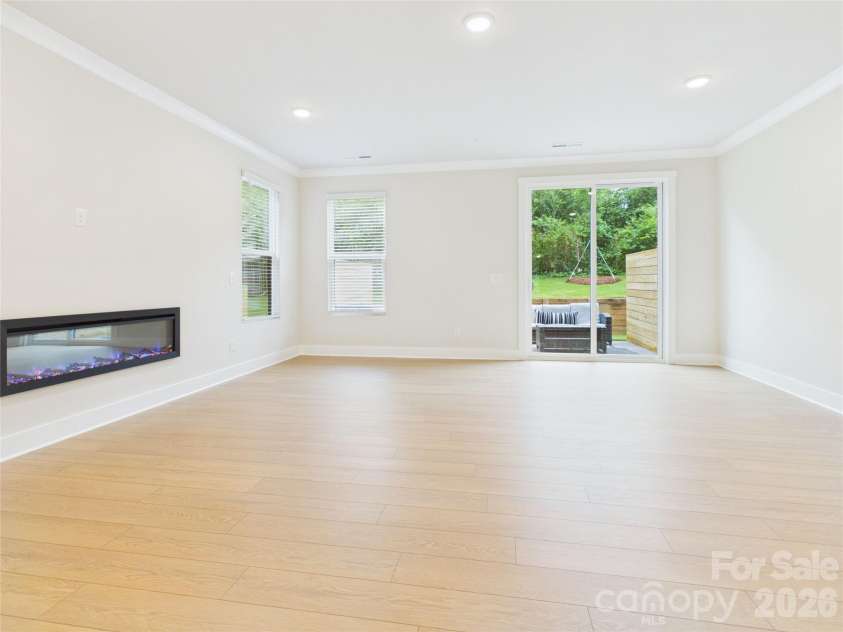2649 Ravencroft Drive, Charlotte, NC 28208.  MLS# CAR4368827, YatesRealty ID 40729. 