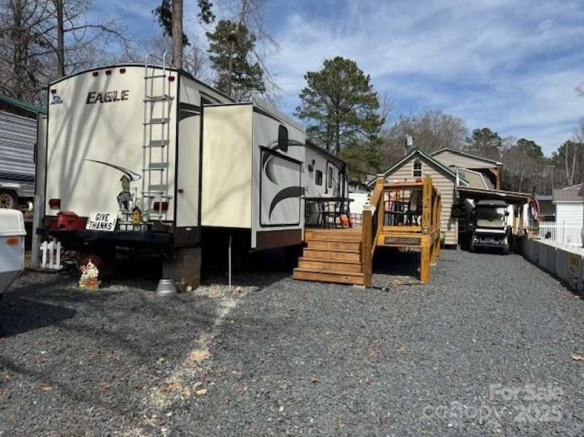 120 Cherokee Trail, Mount Gilead, NC 27306.  MLS# CAR4240056, YatesRealty ID 4073. 