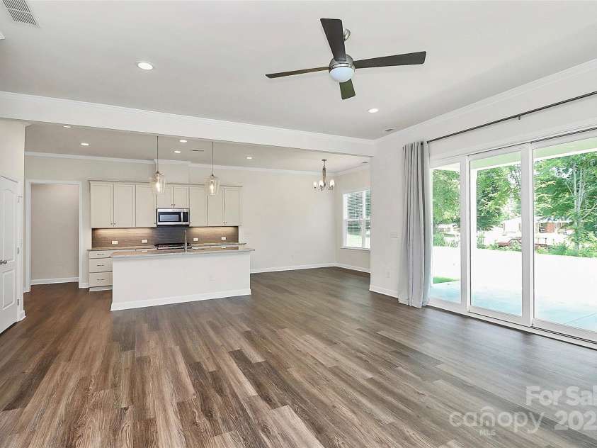 163 Crenshaw Place, Concord, NC 28027.  MLS# CAR4259511, YatesRealty ID 4073. 