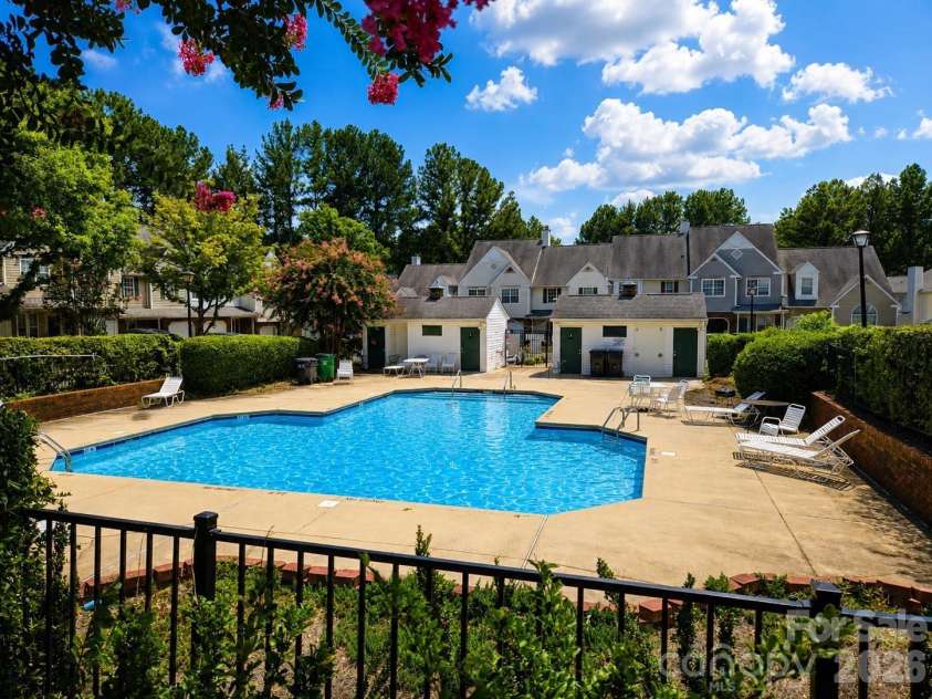 5616 Prescott Court, Charlotte, NC 28269.  MLS# CAR4406793, YatesRealty ID 40730. 