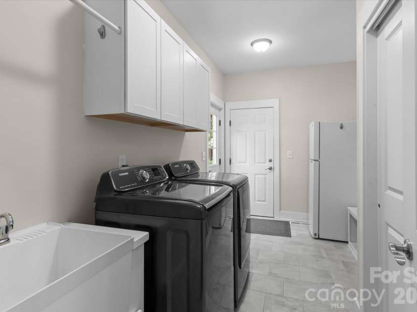 348 Catalina Drive, Mooresville, NC 28117.  MLS# CAR4370062, YatesRealty ID 40731. 