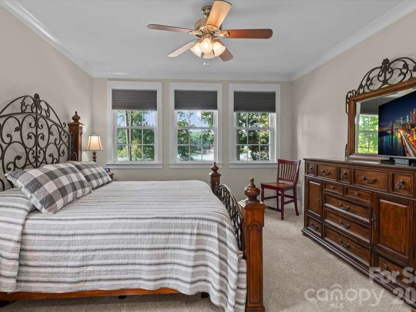 348 Catalina Drive, Mooresville, NC 28117.  MLS# CAR4370062, YatesRealty ID 40731. 
