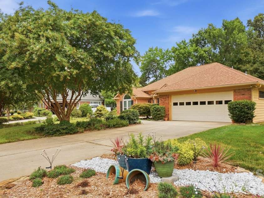 6416 Conifer Circle, Indian Trail, NC 28079.  MLS# CAR4404308, YatesRealty ID 40732. 