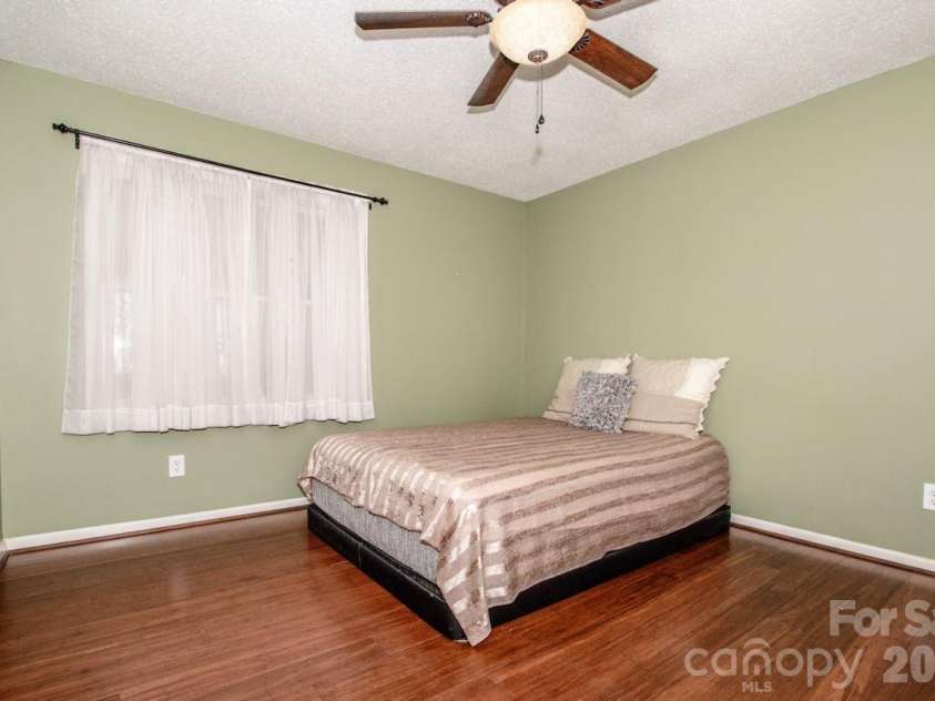 806 Prince Albert Court, Statesville, NC 28677.  MLS# CAR4409264, YatesRealty ID 40733. 