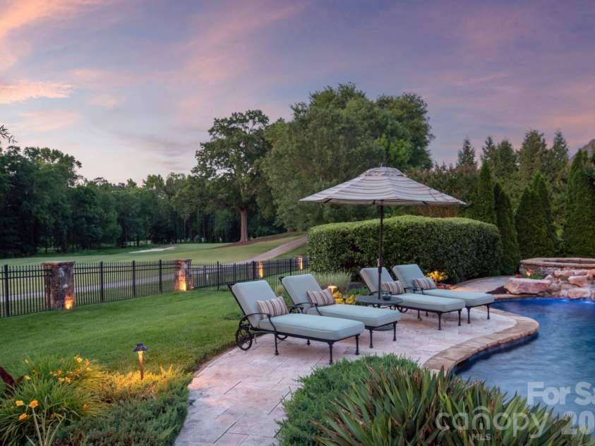 8626 Longview Club Drive, Waxhaw, NC 28173.  MLS# CAR4405901, YatesRealty ID 40735. 